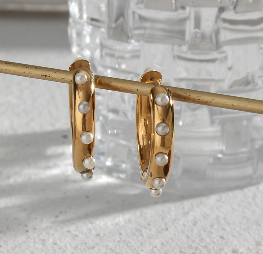 Holly Vintage Pearl Chunky Hoop Earrings
