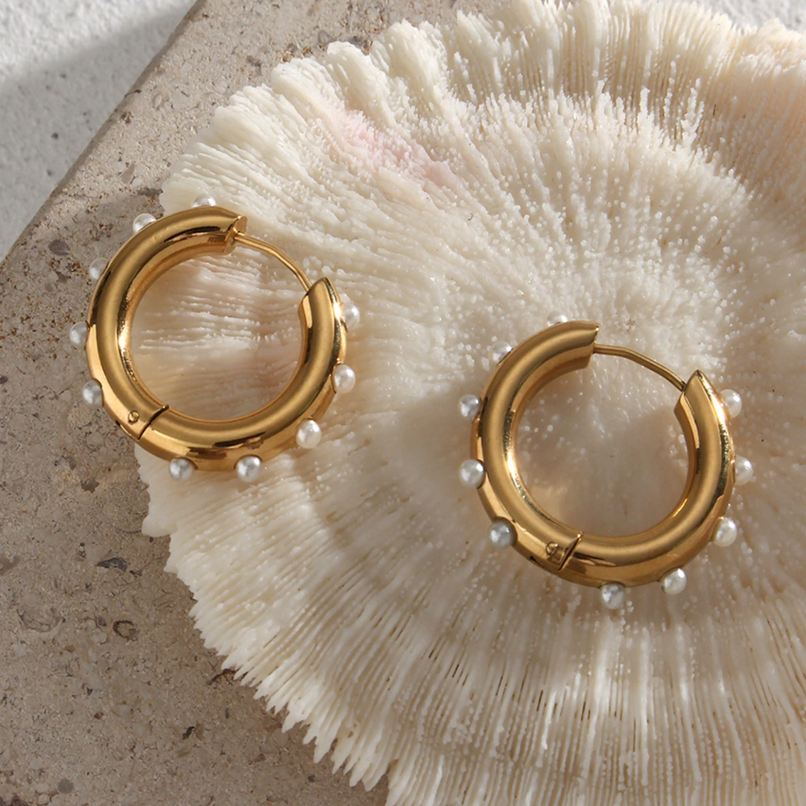 Holly Vintage Pearl Chunky Hoop Earrings