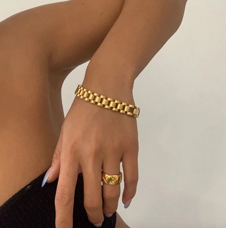 Linking Up 18k Gold Bracelet