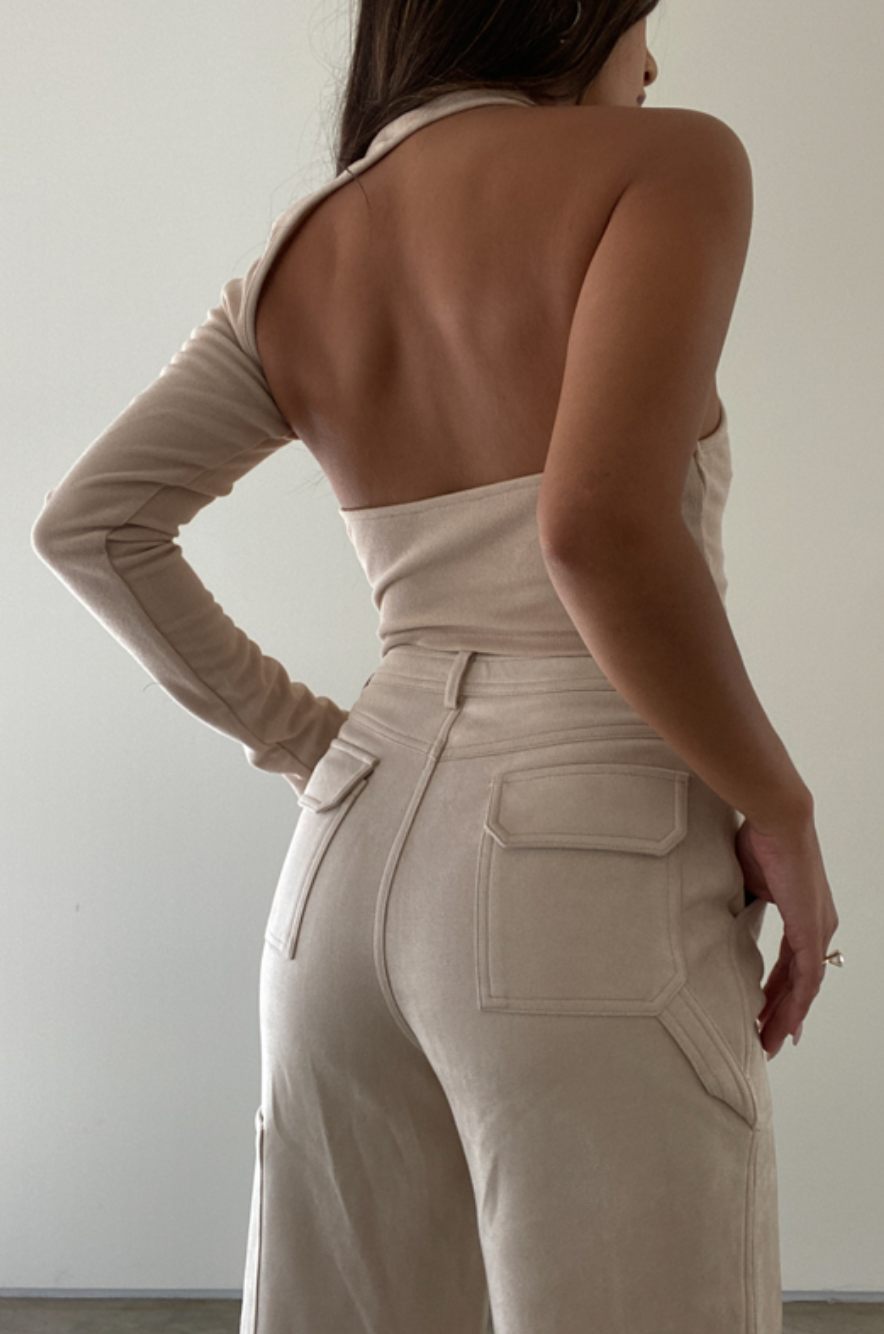 ONE SHOULDER CUT-OUT TOP