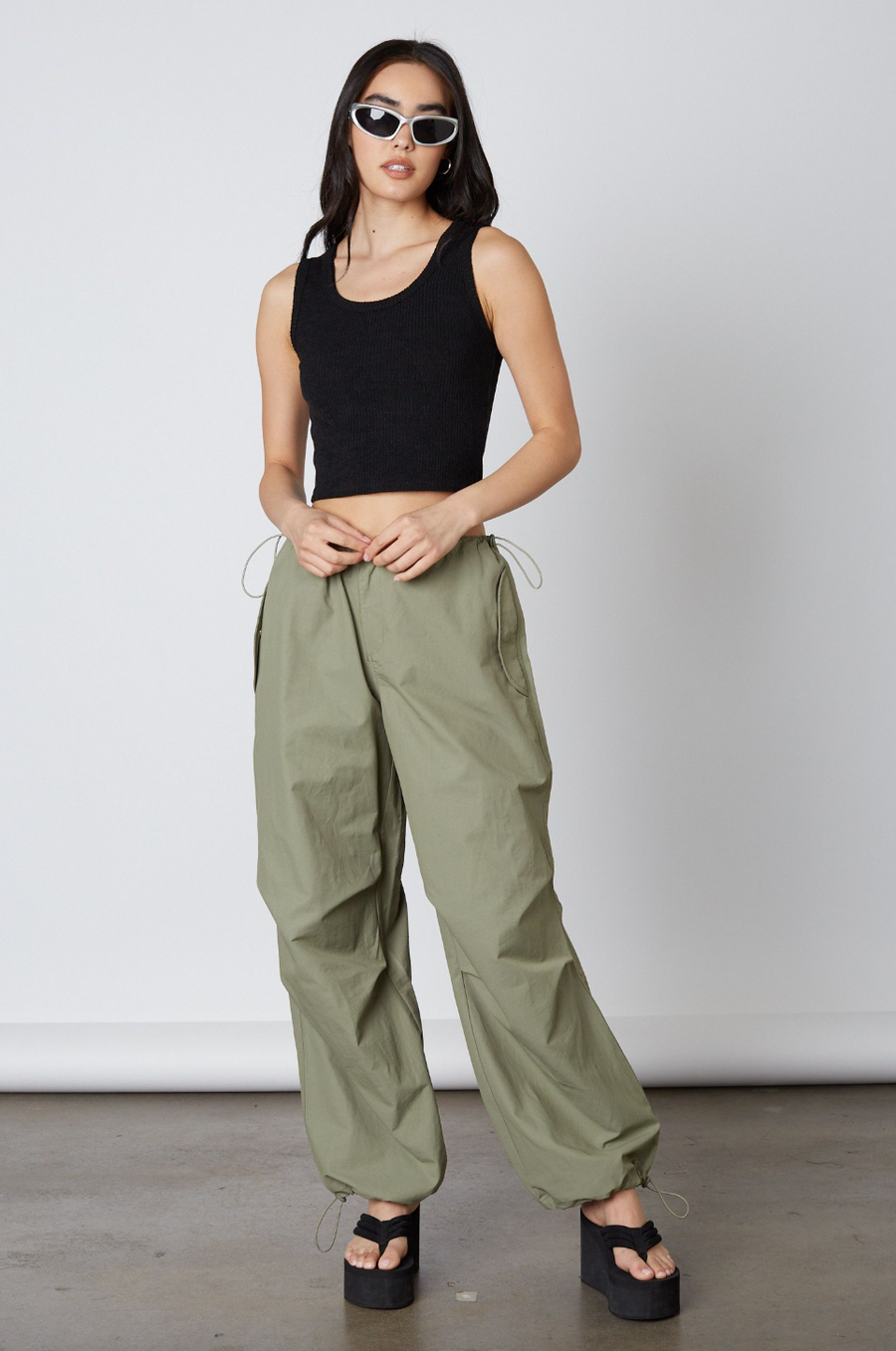 Jaded Parachute Pants Olive